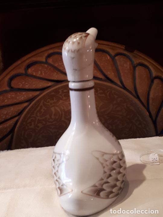 Antig&uuml;edades: Botella de porcelana de limoges. - Foto 3