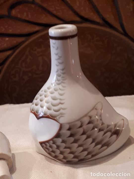 Antig&uuml;edades: Botella de porcelana de limoges. - Foto 6