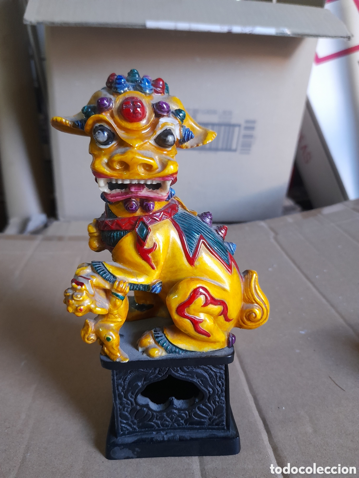 Antig&uuml;edades: Perro Foo en resina, 18 cm de altura - Foto 1