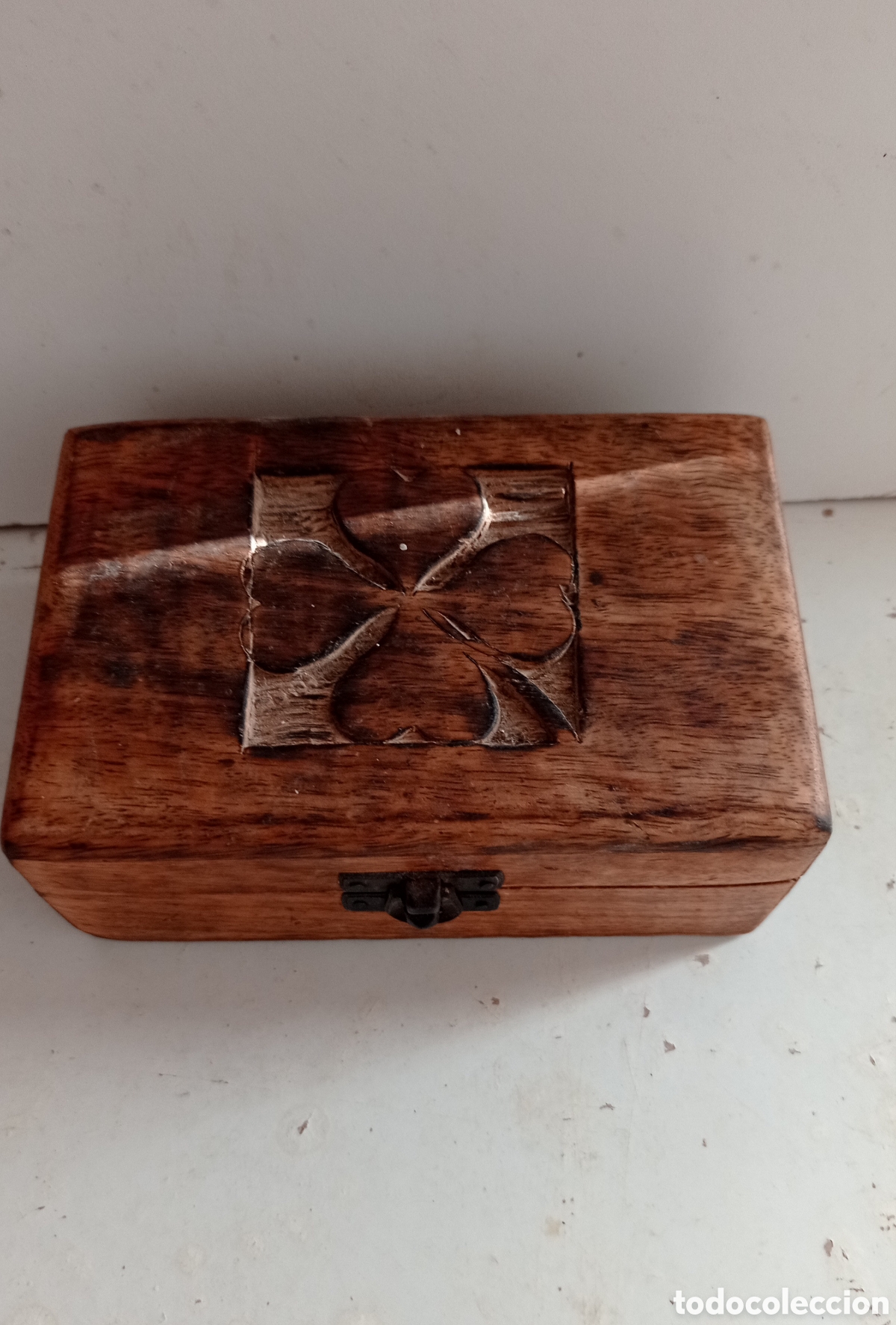 Antig&uuml;edades: Caja de madera - Foto 2