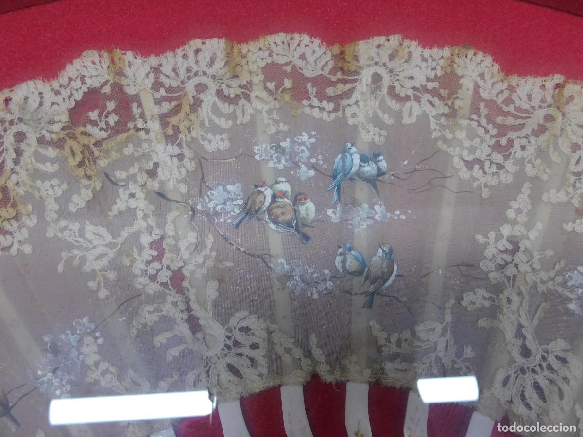 Antig&uuml;edades: ABANICO PINTADO ENMARCADO - Foto 4