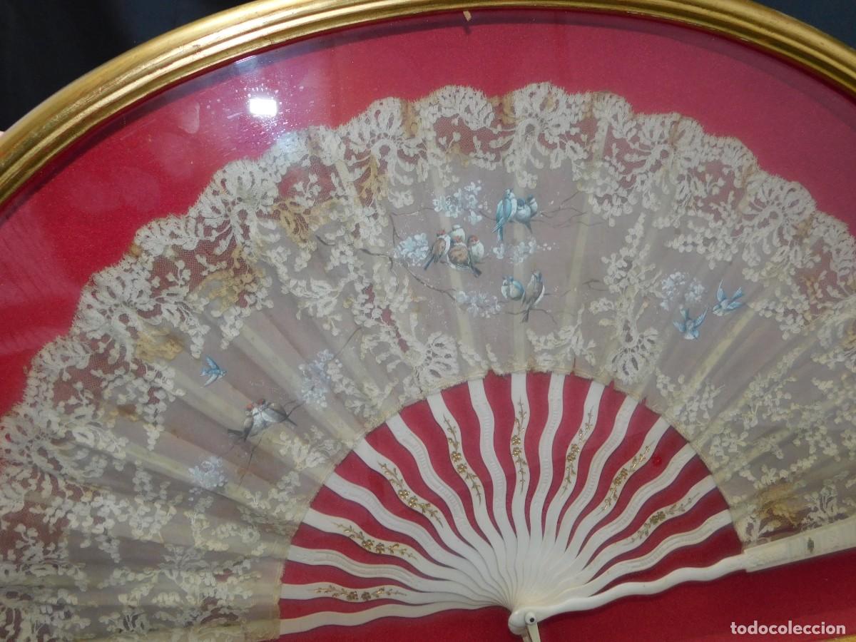 Antig&uuml;edades: ABANICO PINTADO ENMARCADO - Foto 8