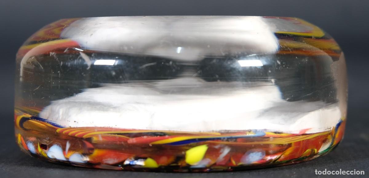 Antig&uuml;edades: Pisapapeles en cristal de Murano con busto del rey Balduino joven - Foto 3