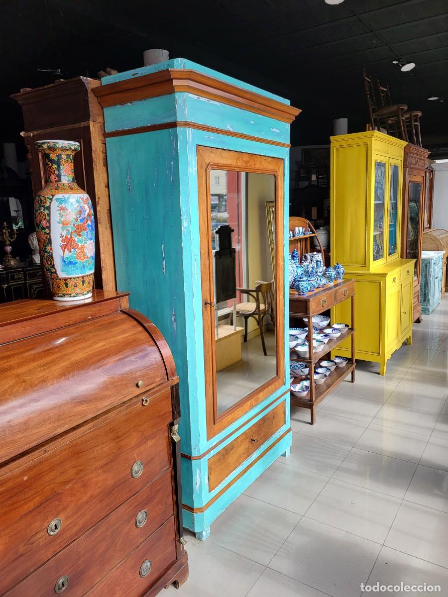 Antig&uuml;edades: Armario Frances Restaurado - Foto 1