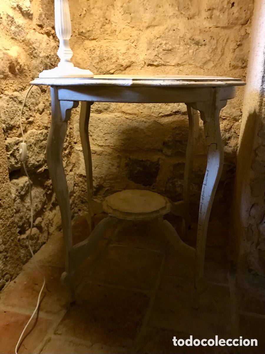 Antig&uuml;edades: Mesa auxiliar decap&eacute; - Foto 4