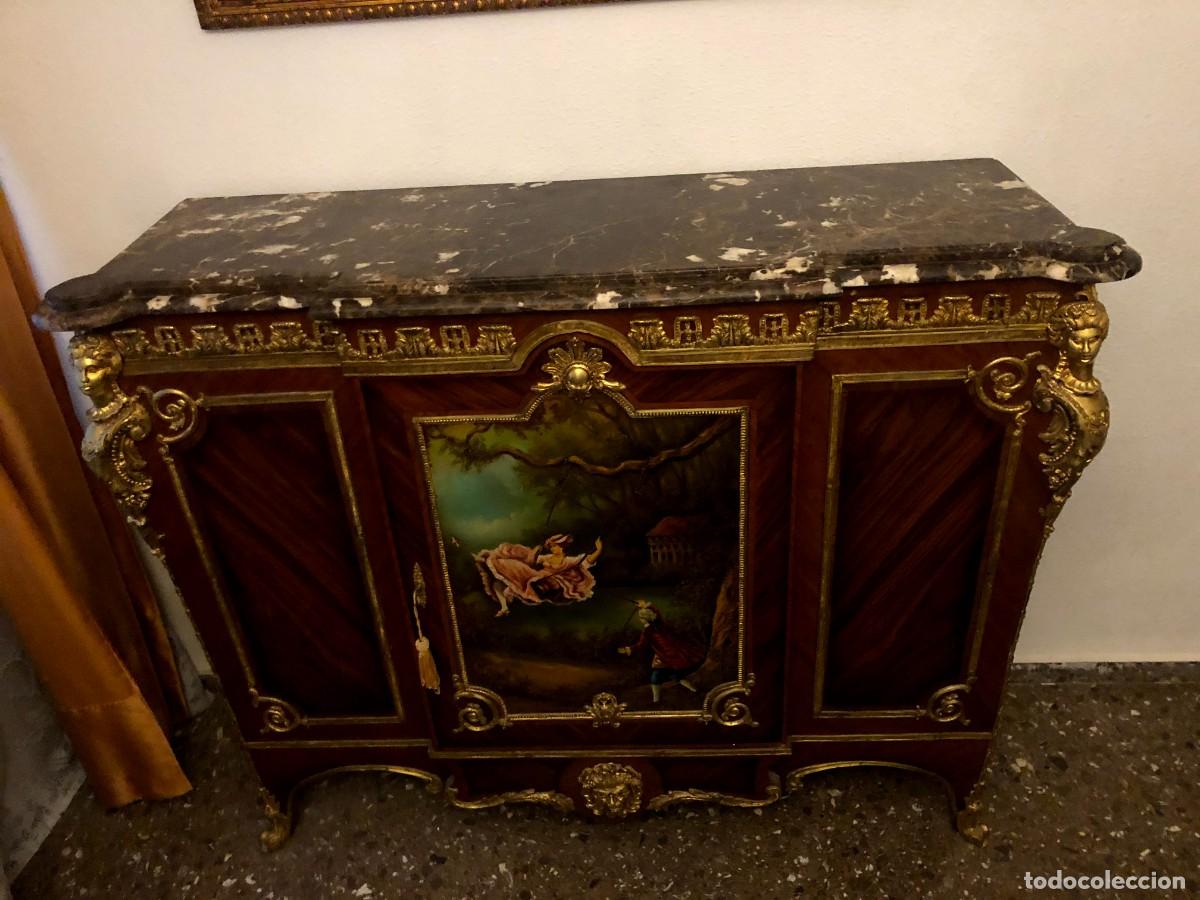 Antig&uuml;edades: C&oacute;moda en bronce marqueter&iacute;a y m&aacute;rmol con pintura - Foto 4