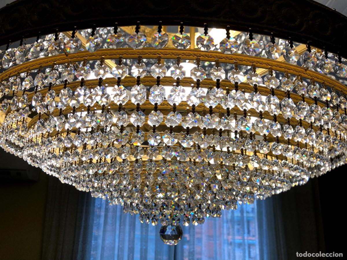 Antig&uuml;edades: Espectacular l&aacute;mpara de bronce dorado y cristal - Foto 9