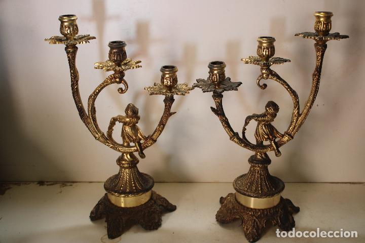 Antig&uuml;edades: candelabros de bronce con angeles - Foto 2