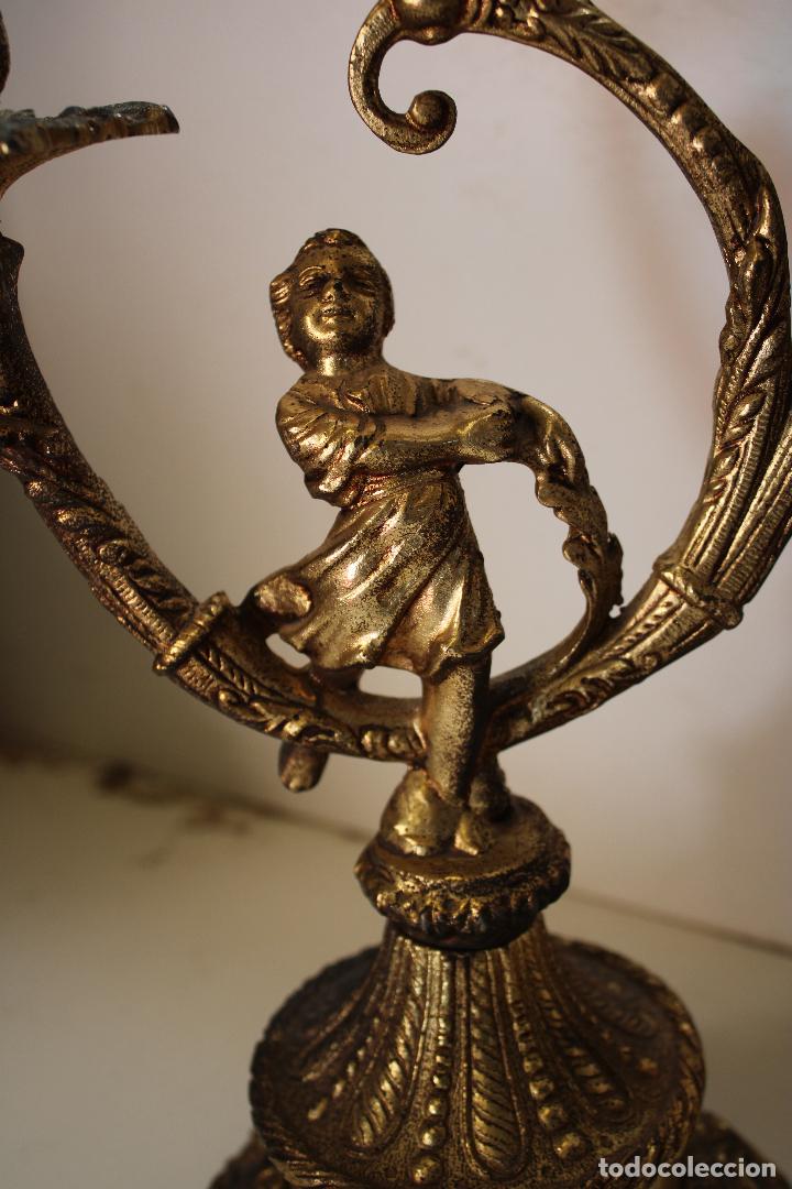 Antig&uuml;edades: candelabros de bronce con angeles - Foto 5