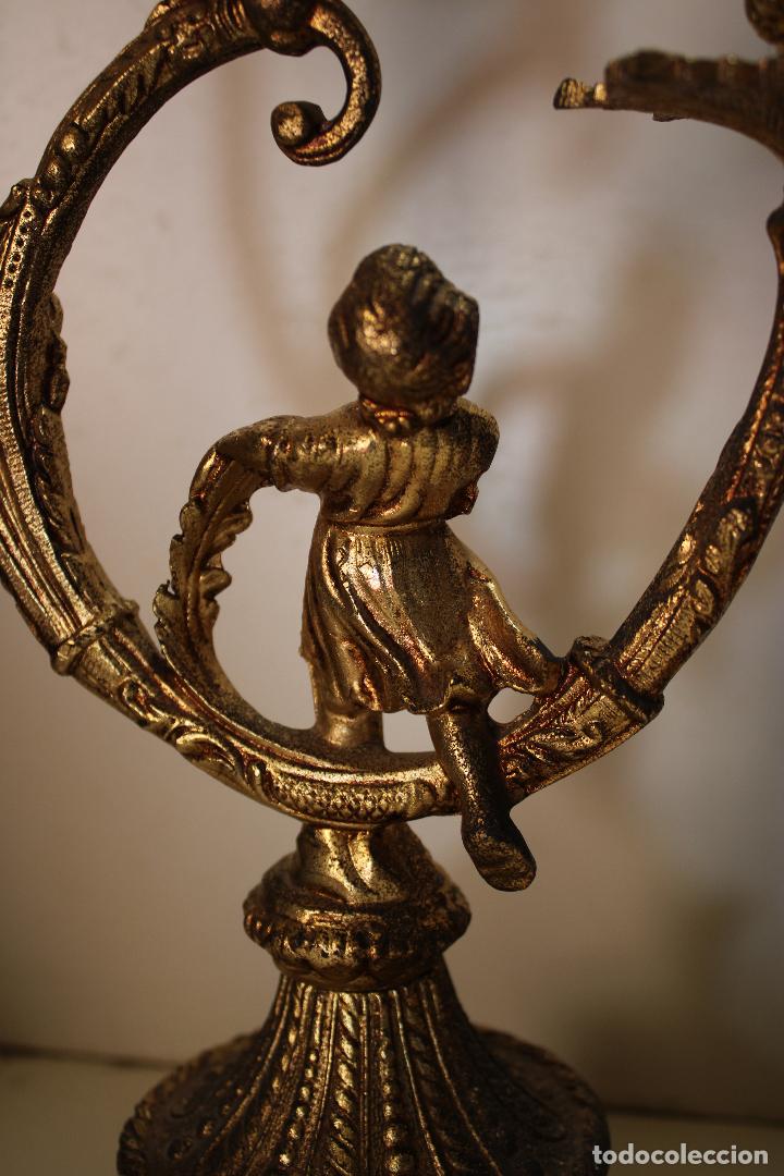 Antig&uuml;edades: candelabros de bronce con angeles - Foto 6