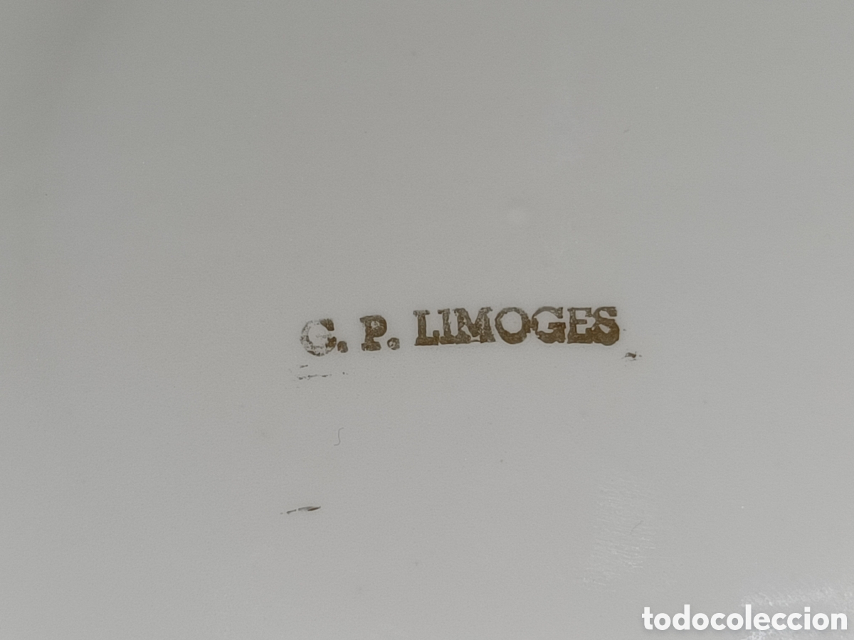 Antig&uuml;edades: Decorativo plato de Limoges. 17 cms &empty; - Foto 2