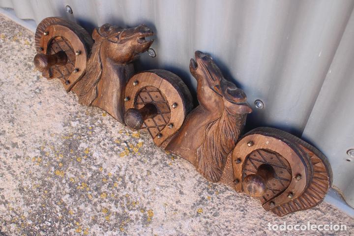 Antig&uuml;edades: perchero de caballos - Foto 3