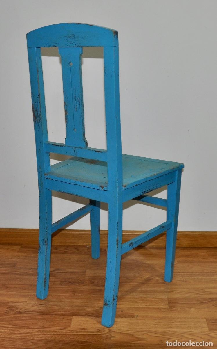 Antig&uuml;edades: Silla antigua pintada de azul - Foto 4