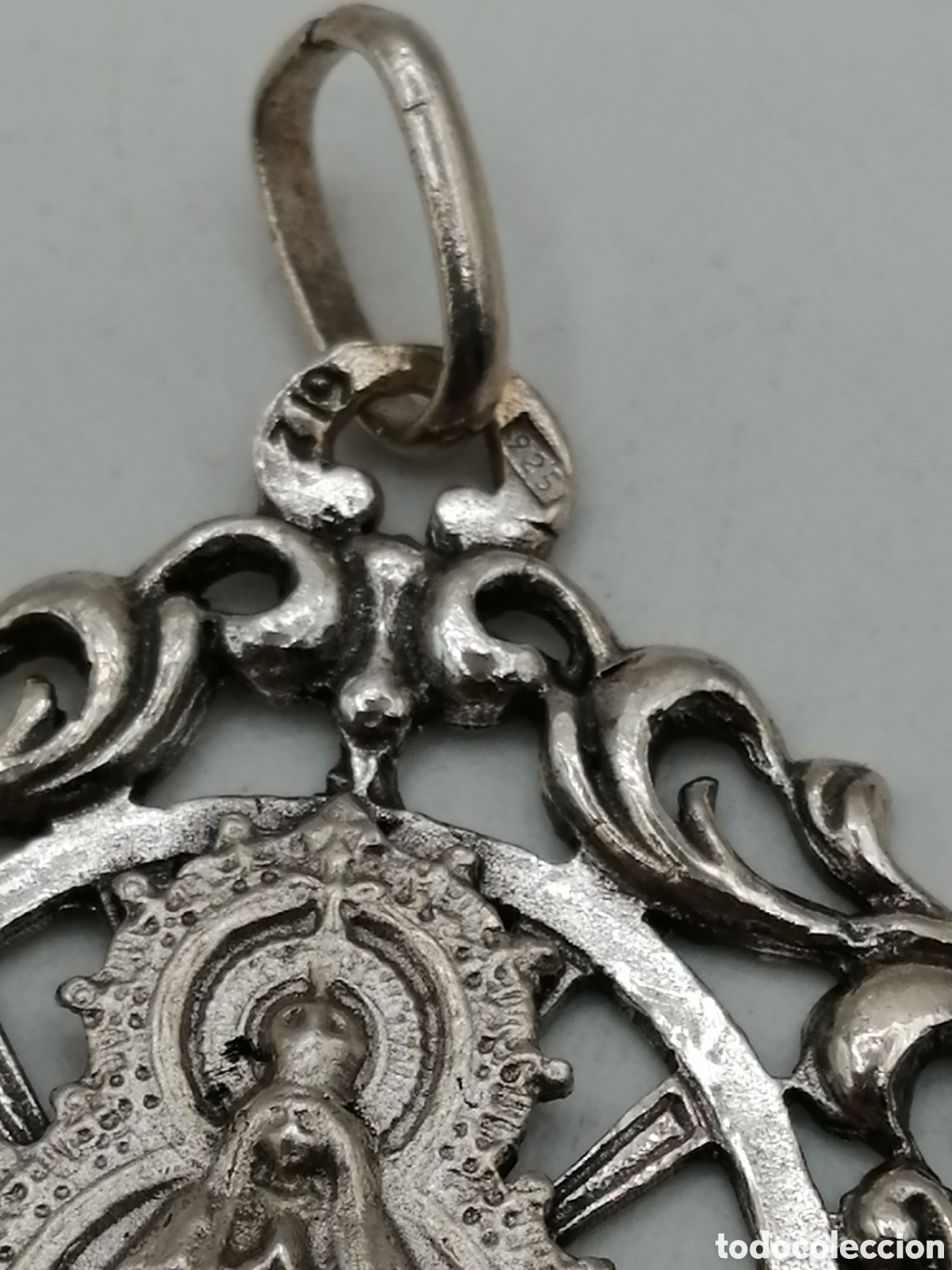 Antig&uuml;edades: Medalla religiosa plata de ley - Foto 3