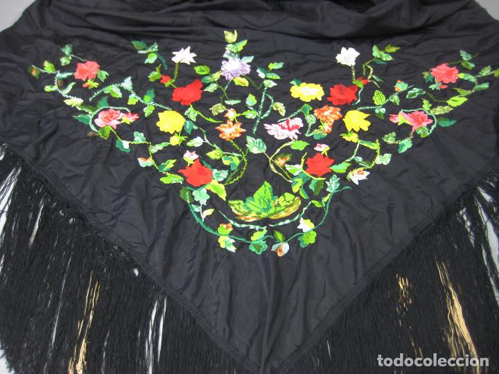 Antig&uuml;edades: MANT&Oacute;N DE MANILA NEGRO - Foto 1
