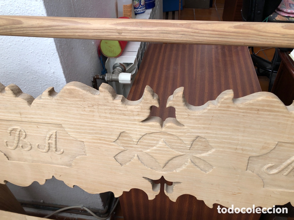 Antig&uuml;edades: Bonito y antiguo banco de madera tallada - Foto 6