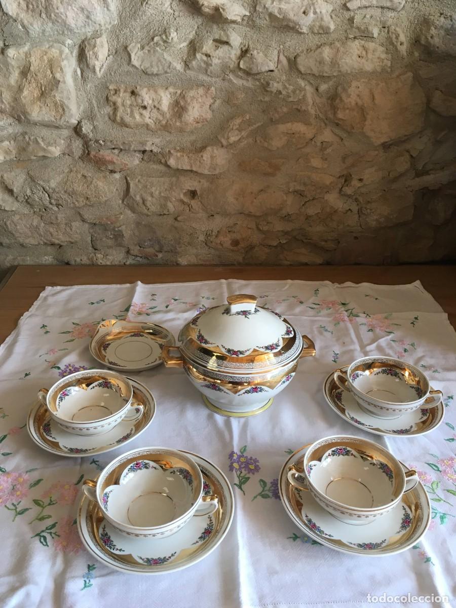 Antig&uuml;edades: JUEGO DE CONSOME PORCELANA - Foto 1
