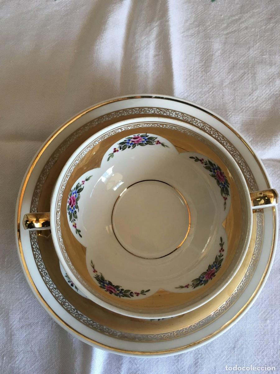 Antig&uuml;edades: JUEGO DE CONSOME PORCELANA - Foto 3