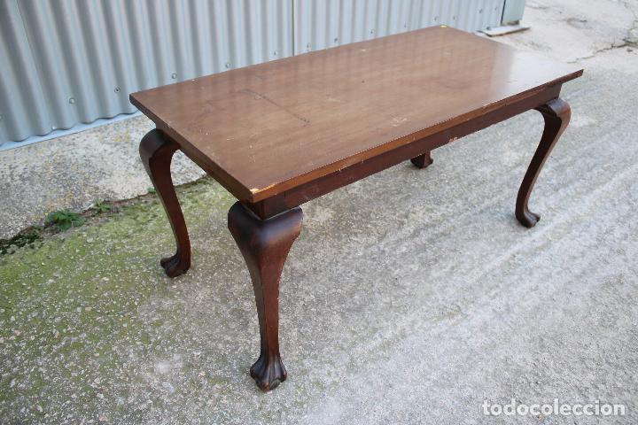 Antig&uuml;edades: mesa baja de madera - Foto 4