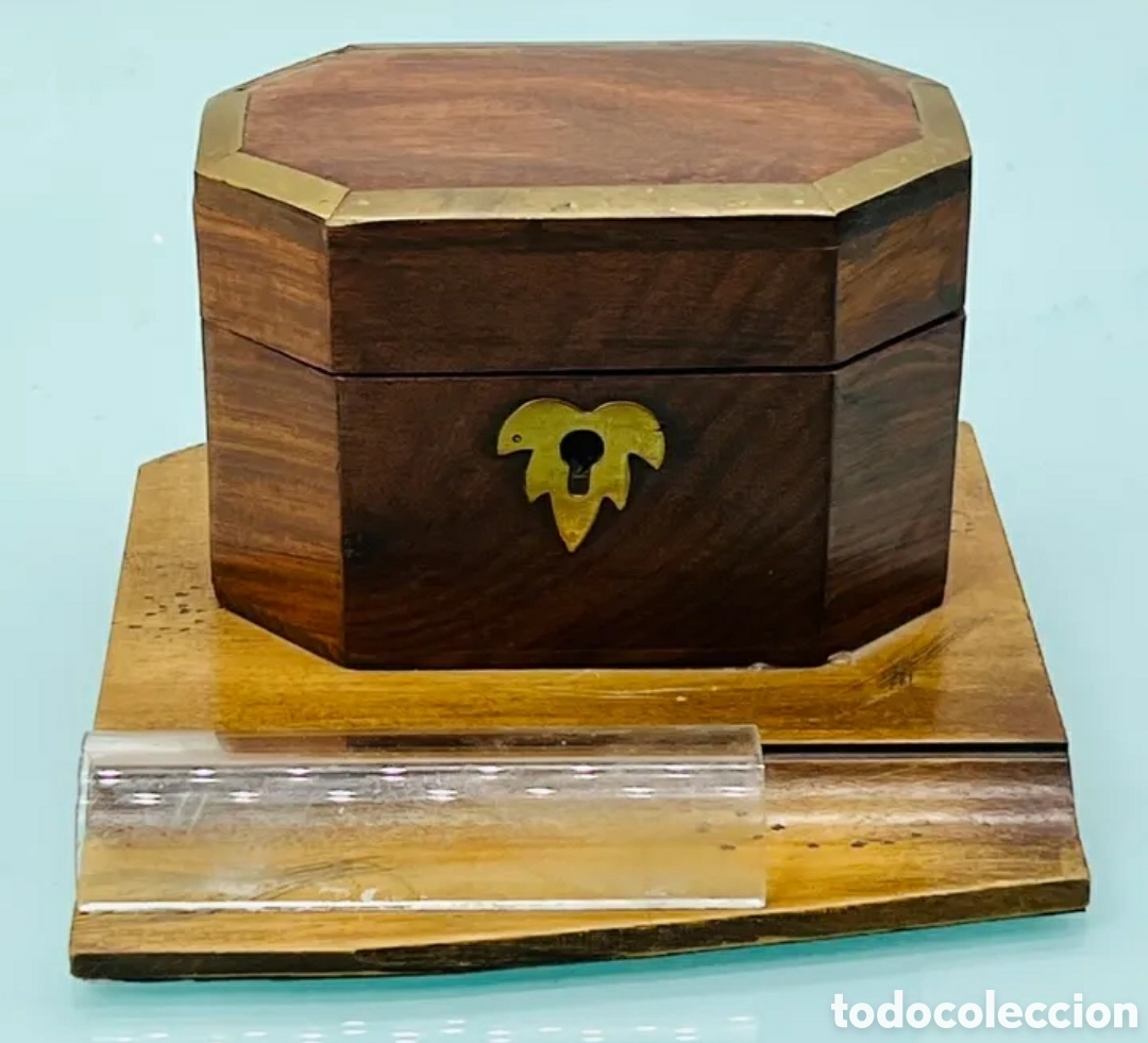Antig&uuml;edades: Escribania de madera - Foto 1