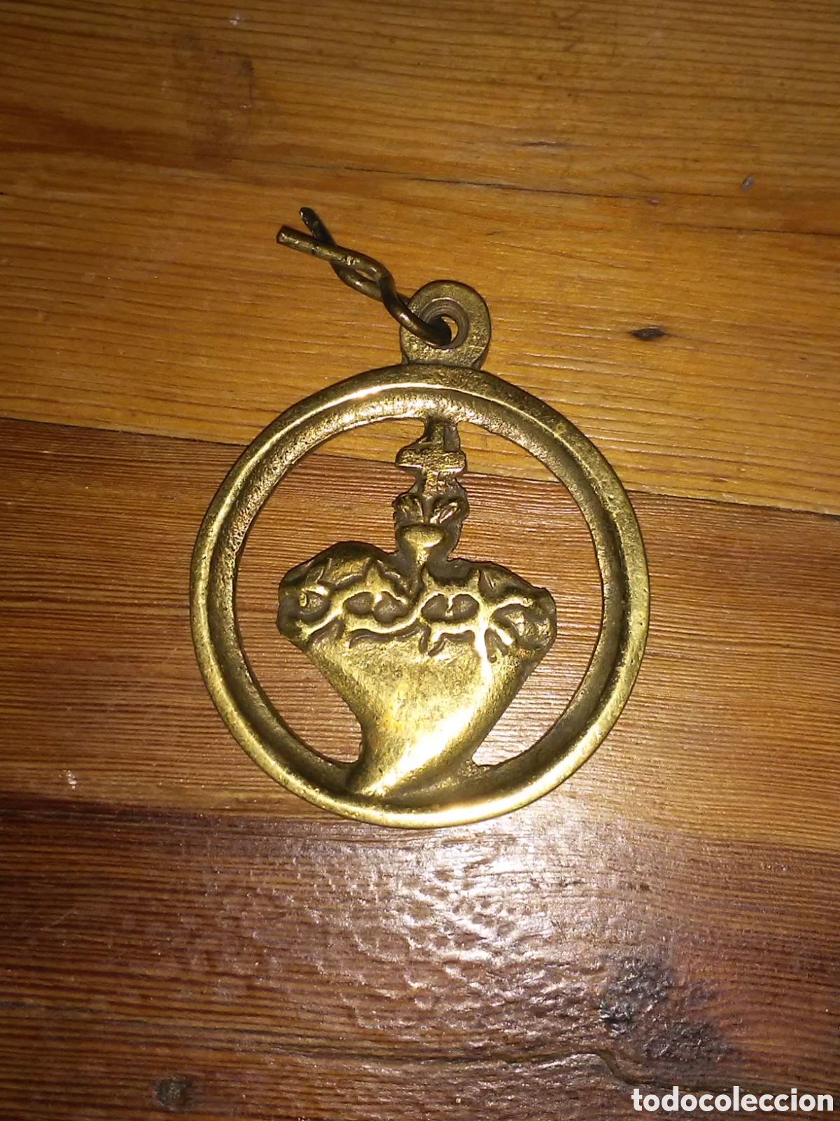 Antig&uuml;edades: Sagrado corazon en bronce - Foto 2