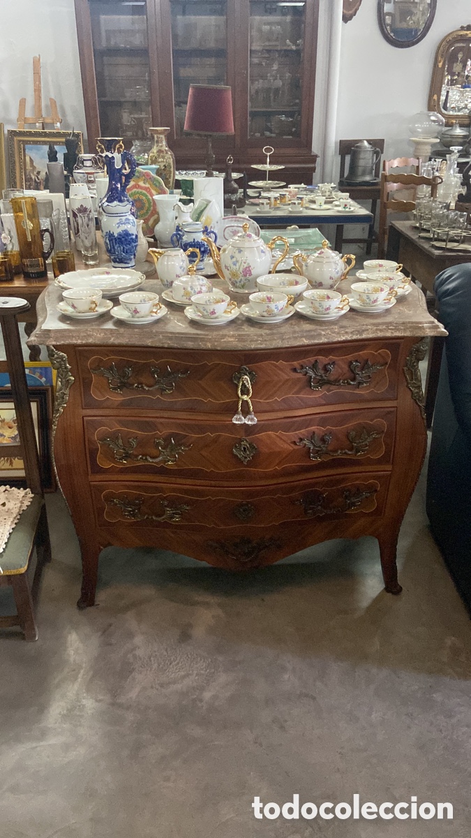 Antig&uuml;edades: C&oacute;moda francesa estilo Luis XV en Marqueteria - Foto 2