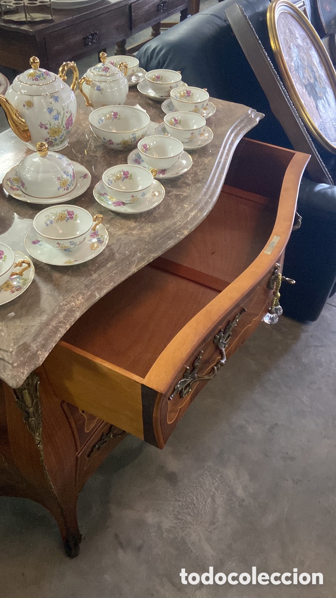 Antig&uuml;edades: C&oacute;moda francesa estilo Luis XV en Marqueteria - Foto 5