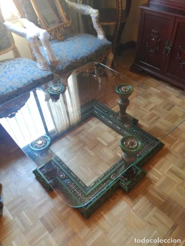 Antig&uuml;edades: Excepcional mesa de madera labrada y cristal - Foto 3