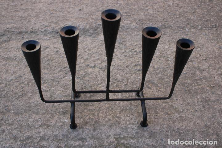 Antig&uuml;edades: candelabro de forja - Foto 4