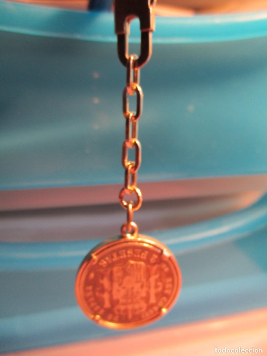 Antig&uuml;edades: Llavero con moneda plata de ley - Foto 2