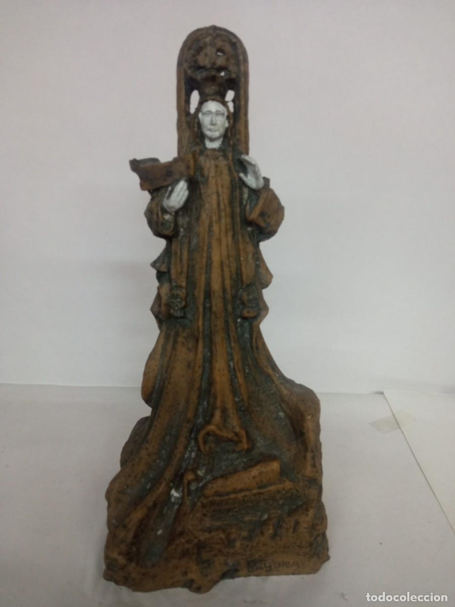 Antig&uuml;edades: Virgen de la Roca (Bayona) - Foto 1