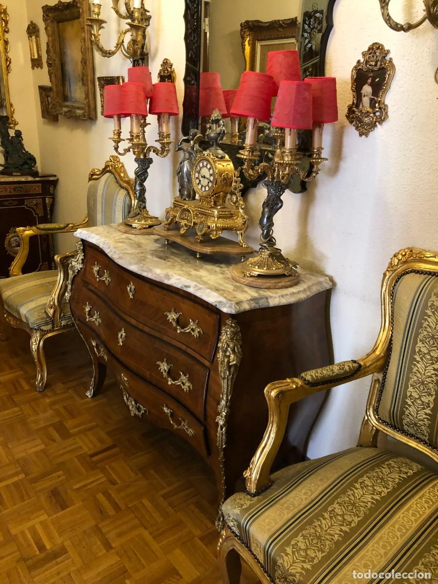 Antig&uuml;edades: Consola Isabelina en madera y bronce - Foto 3