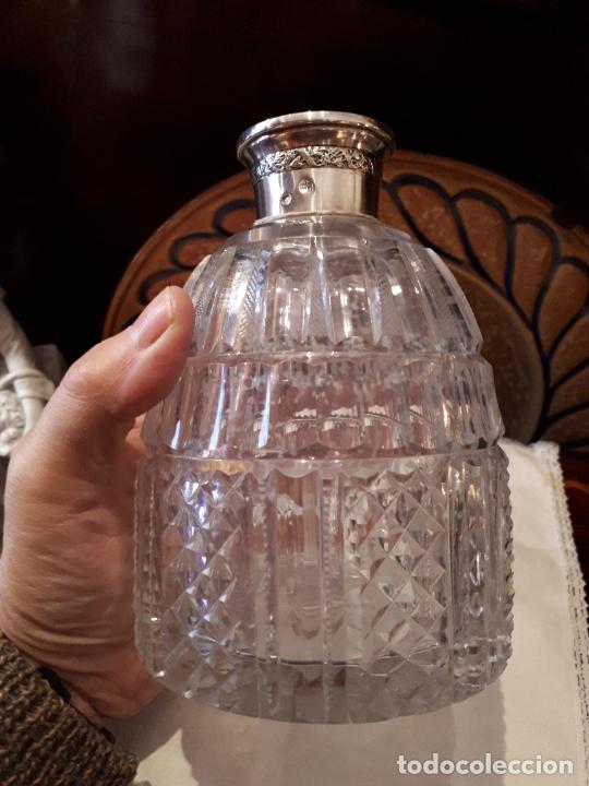 Antig&uuml;edades: Licorera de cristal y plata - Foto 6