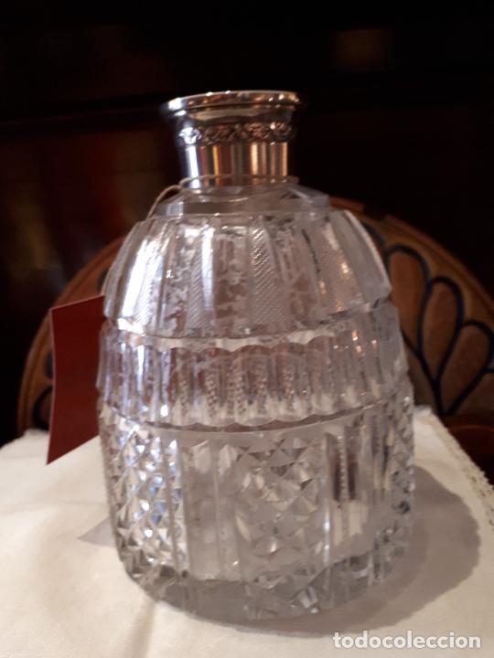 Antig&uuml;edades: Licorera de cristal y plata - Foto 8