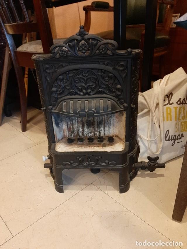 Antig&uuml;edades: Estufa de hierro de gas - Foto 2
