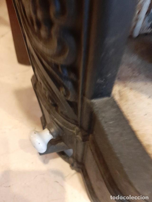 Antig&uuml;edades: Estufa de hierro de gas - Foto 6