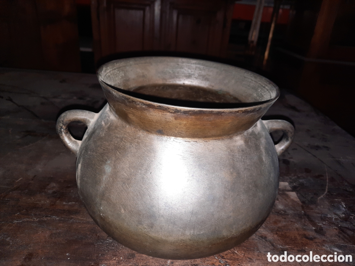 Antig&uuml;edades: Olla de bronce catalana - Foto 1