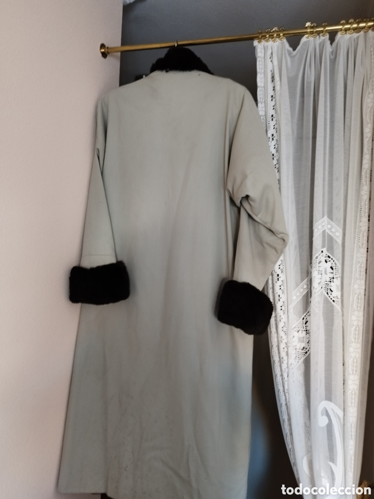 Antig&uuml;edades: Gabardina con piel nueva - Foto 3