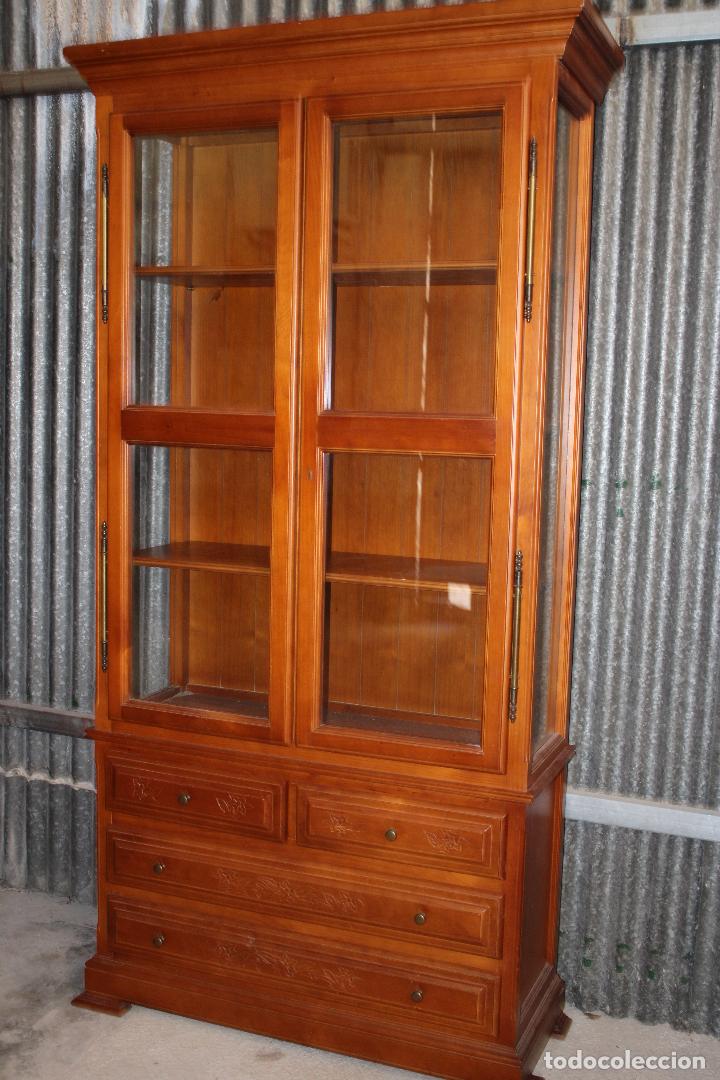 Antig&uuml;edades: vitrina en madera de pino - Foto 4