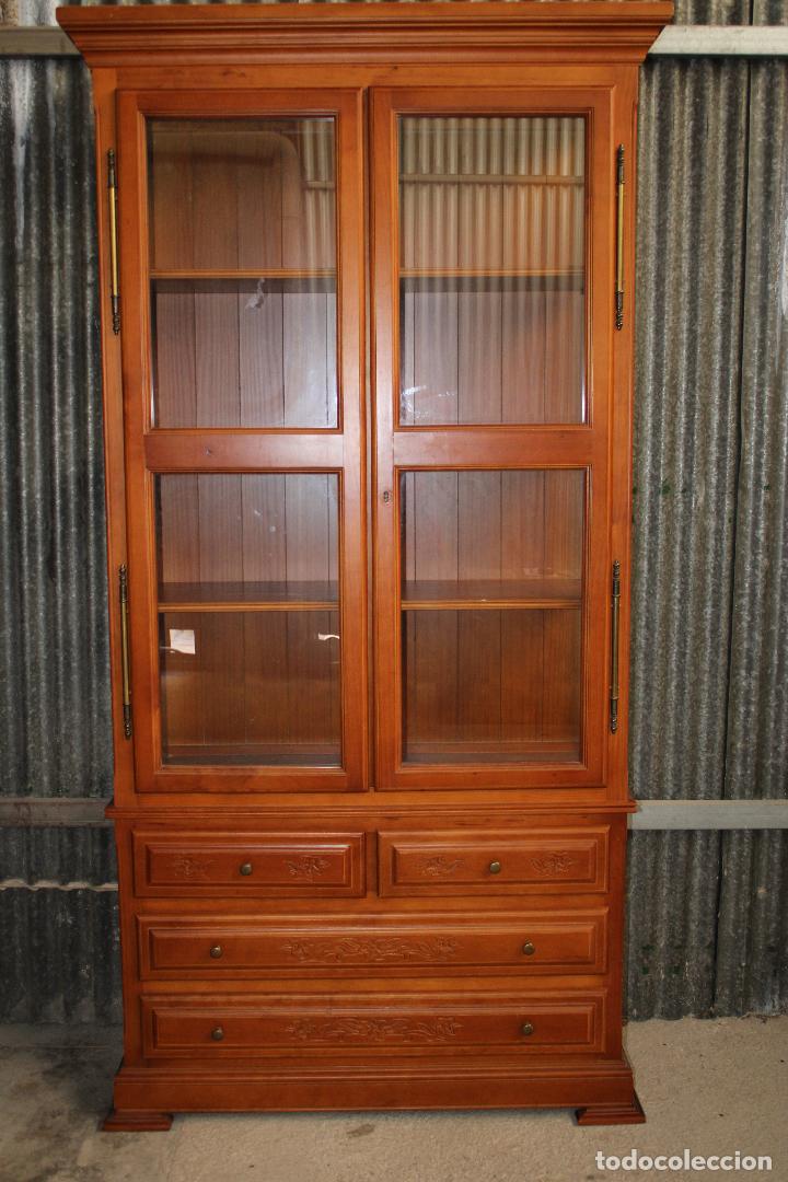 Antig&uuml;edades: vitrina en madera de pino - Foto 1