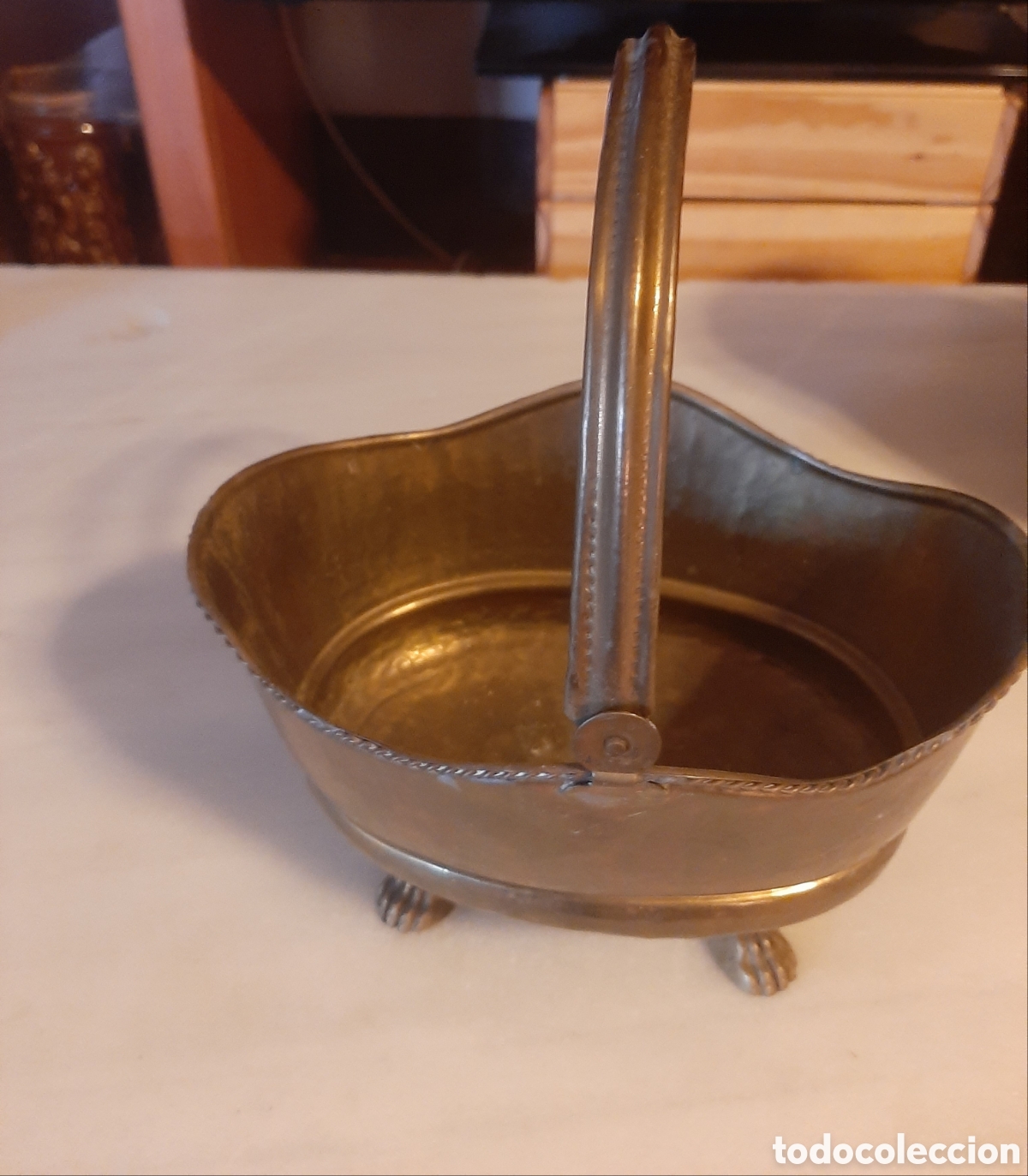 Antig&uuml;edades: CENTRO DE MESA O CESTA DE BRONCE O LATON - Foto 1