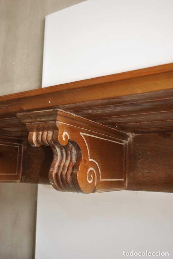 Antig&uuml;edades: M&Eacute;NSULA, CAPITEL O CORNISA ANTIGUA DE MADERA - Foto 2