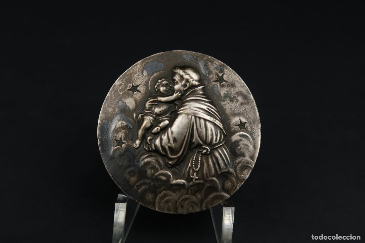 Antig&uuml;edades: Antigua Medalla Religiosa de Plata - Foto 1