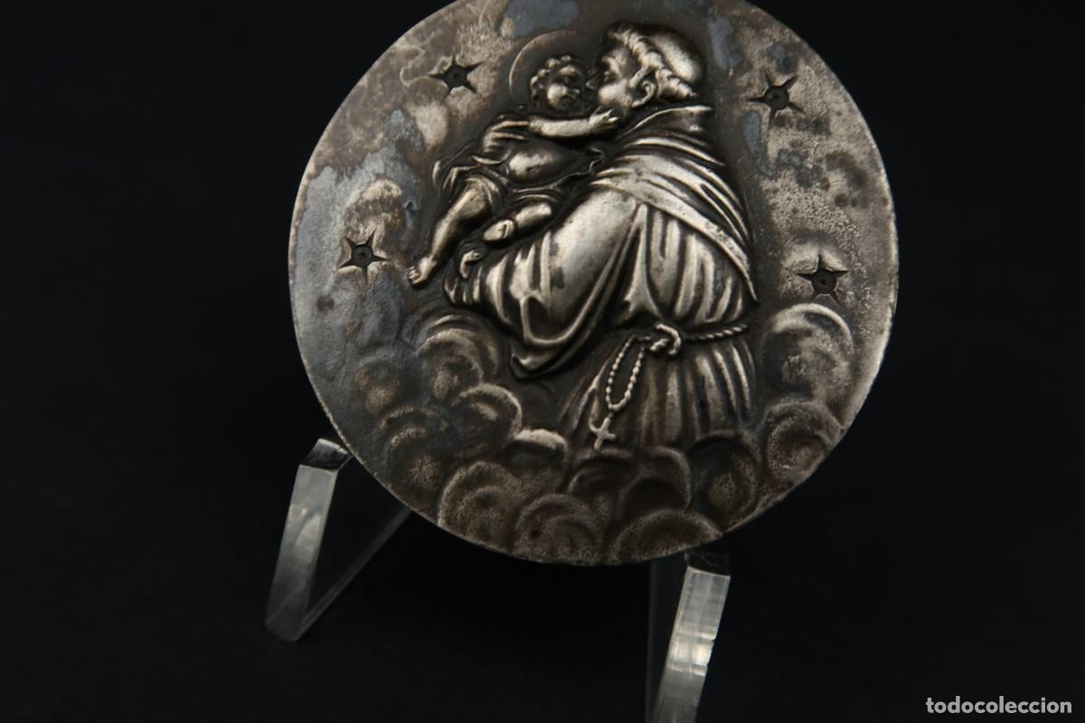 Antig&uuml;edades: Antigua Medalla Religiosa de Plata - Foto 4