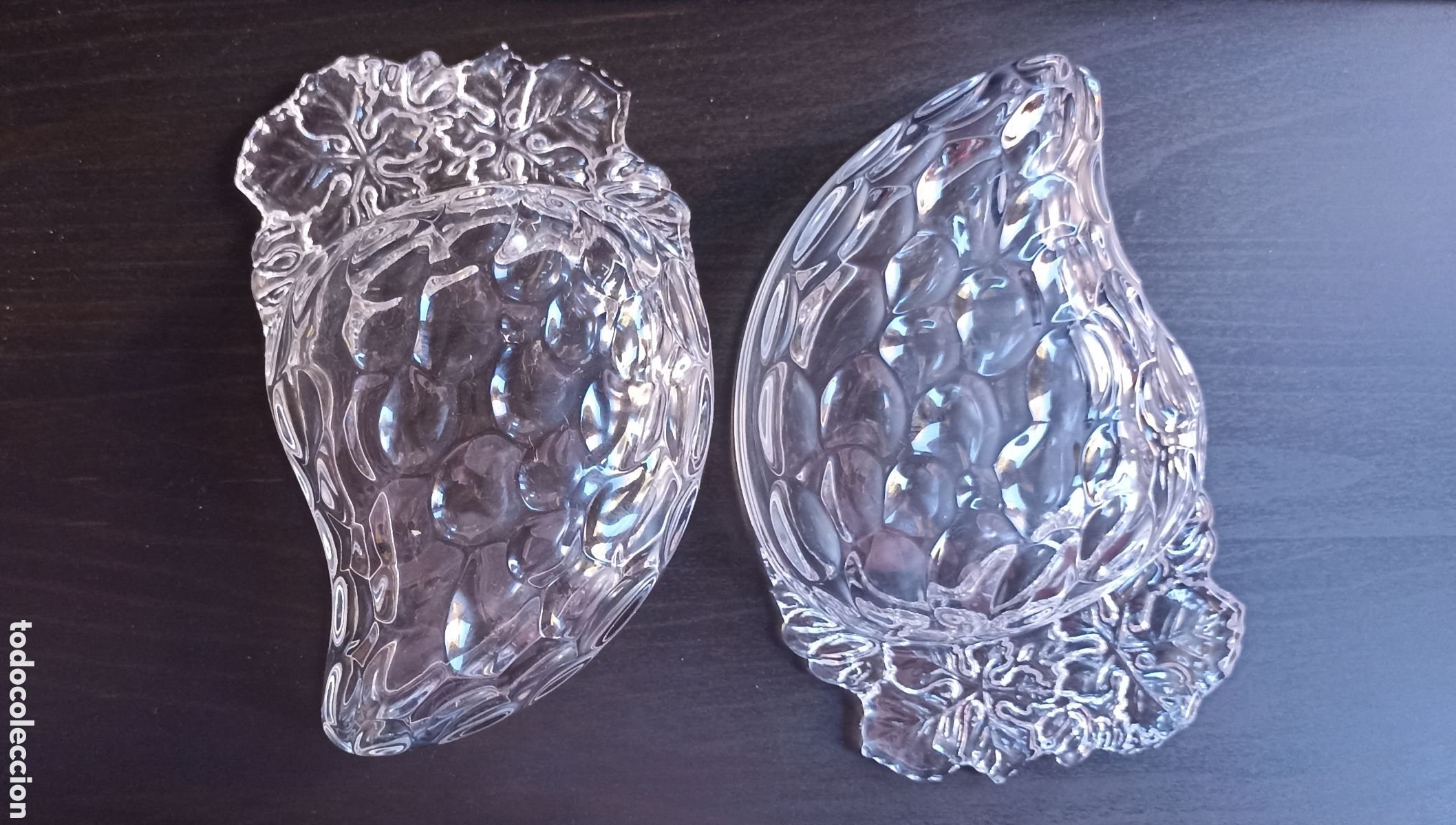 Antig&uuml;edades: 2 cuencos de cristal con forma de racimo de uva - Foto 2