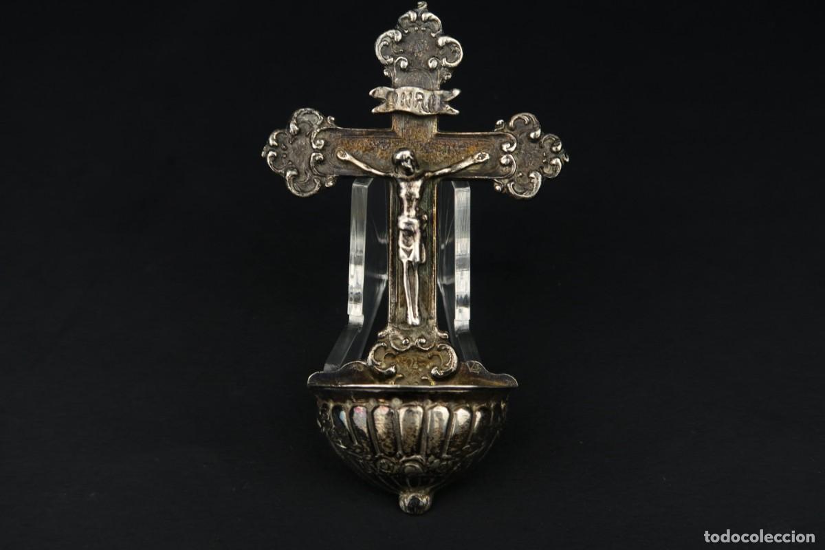 Antig&uuml;edades: Antiguo Crucifijo Benditera de Plata - Foto 1