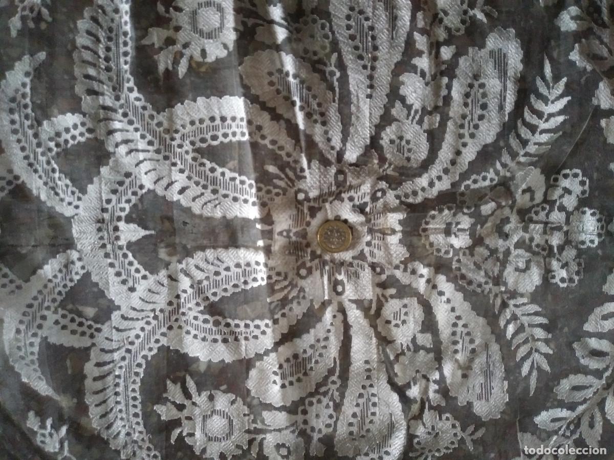 Antig&uuml;edades: ANTIGUA MANTILLA MADRAS - Foto 11