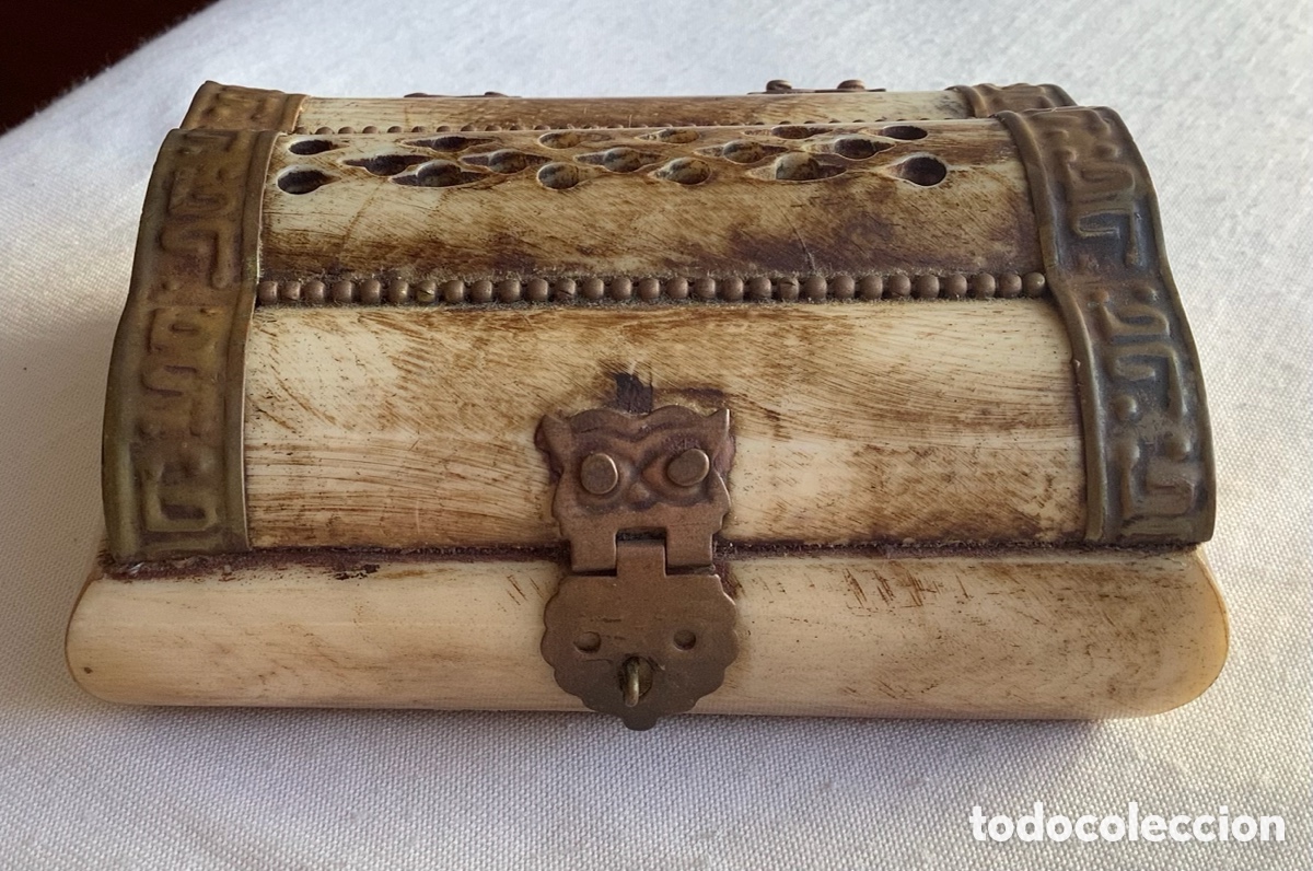 Antig&uuml;edades: PEQUE&Ntilde;O COFRE DE CUERNO Y LAT&Oacute;N - Foto 3