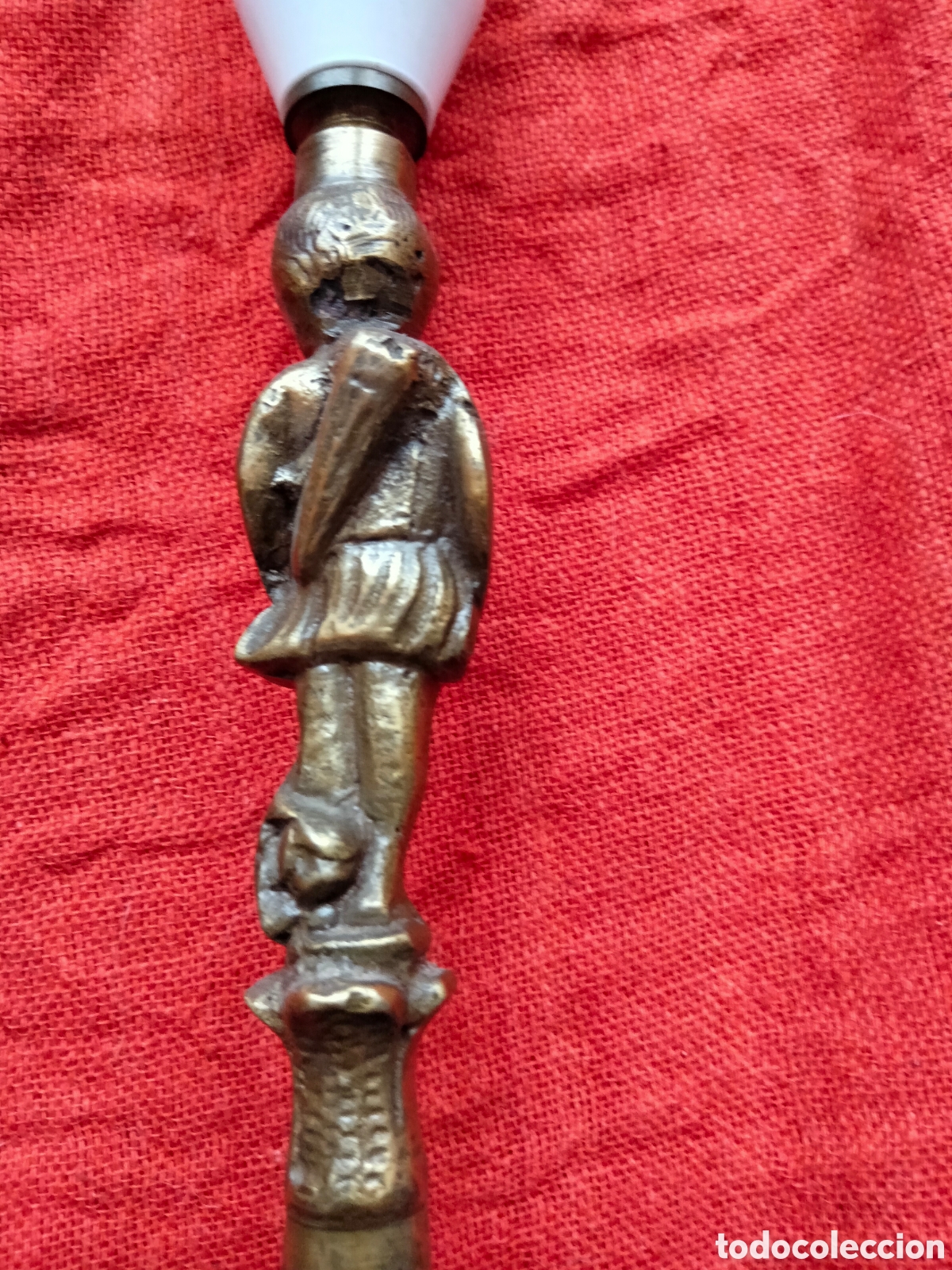 Antig&uuml;edades: Lamparilla de bronce - Foto 1
