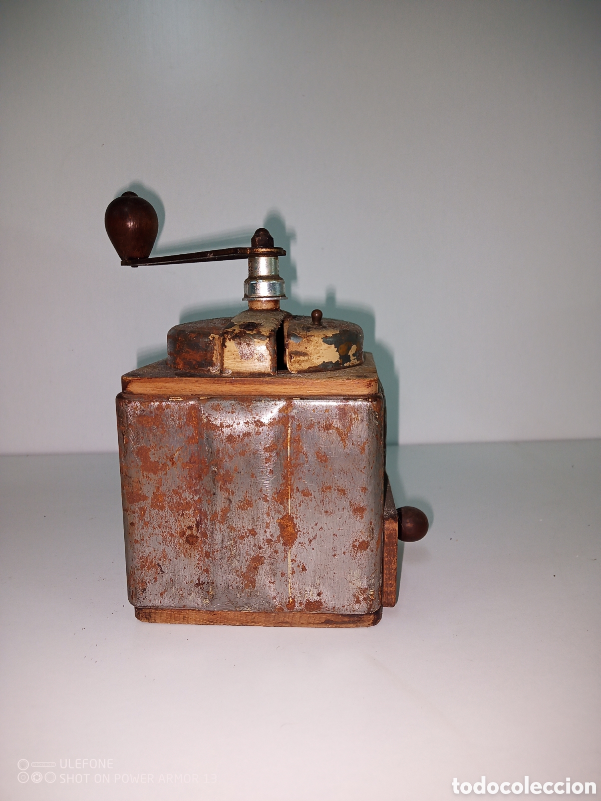 Antig&uuml;edades: Molinillo antiguo - Foto 3